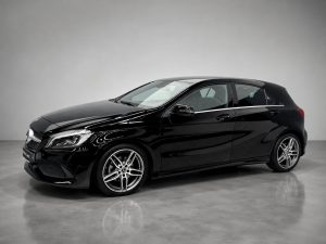 Mercedes Benz A180 AMG (2018)