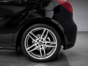 Mercedes Benz A180 AMG (2018)